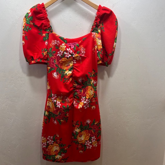 Betsey Johnson Dresses & Skirts - Betsey Johnson Red Fire Flower Milkmaid Mini Dress Floral Puff Sleeve Ruched Y2K